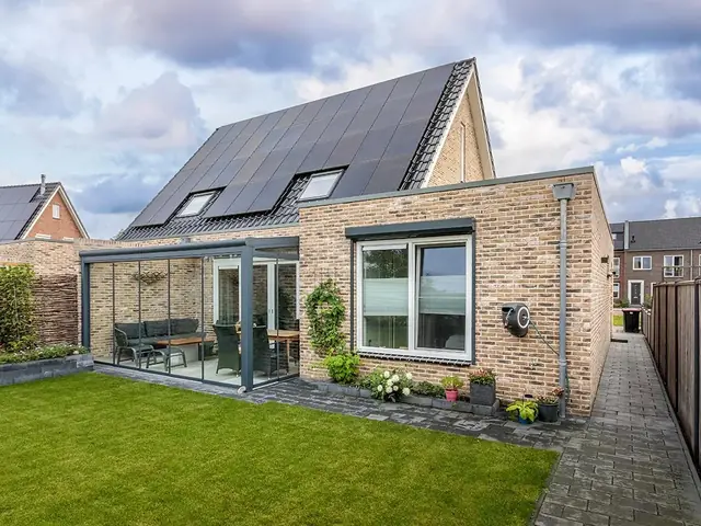 Nieuwbouwwoning met glazen uitbouw, doorgerekend door Mijn Constructeur; ViVortis vernieuwde hun website